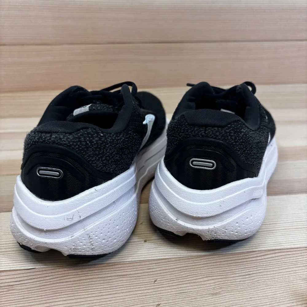 Brooks overall good
